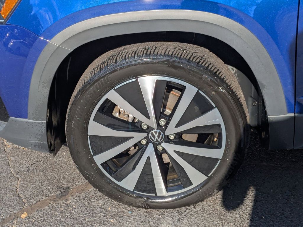 Thumbnail: 2024 Volkswagen Taos - 34