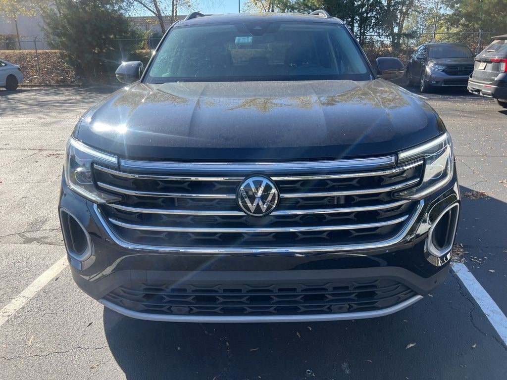 Certified 2025 Volkswagen Atlas 2.0T SE w/Technology SUV