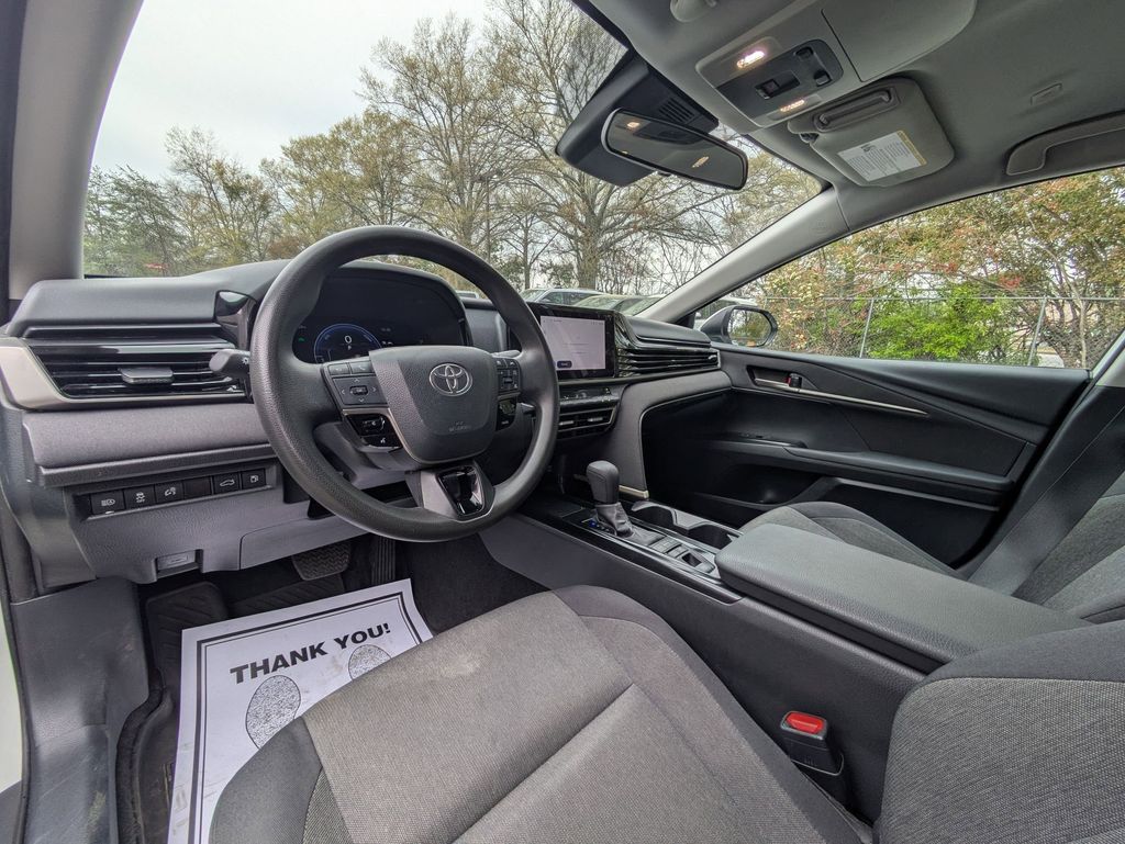 Thumbnail: 2025 Toyota Camry - 15