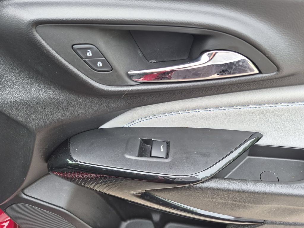 2025 Chevrolet Trax LT - Photo 33
