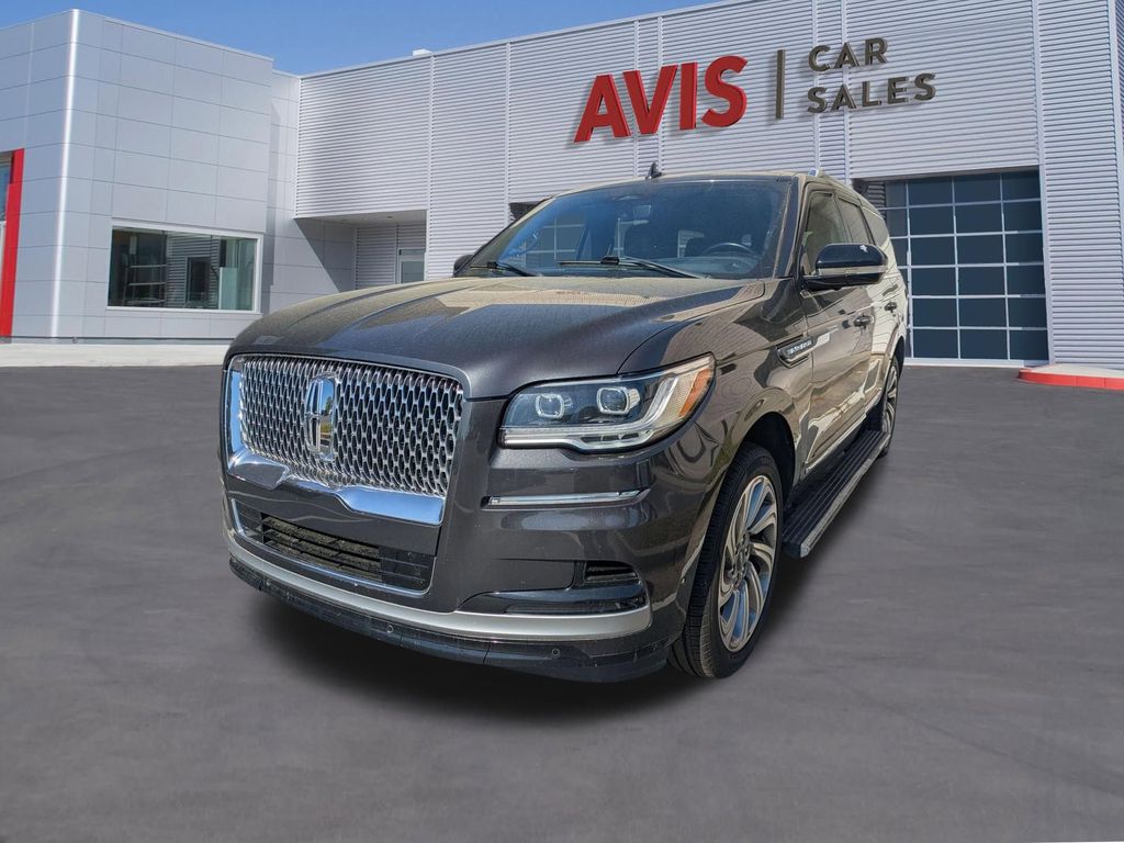 Thumbnail: 2023 Lincoln Navigator - 1