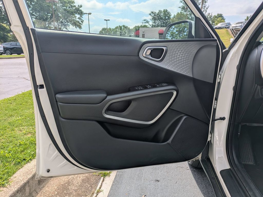 Thumbnail: 2024 Kia Soul - 11