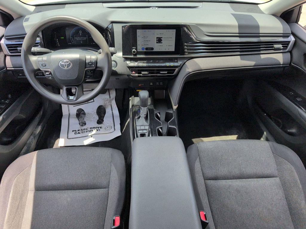Thumbnail: 2025 Toyota Camry - 25