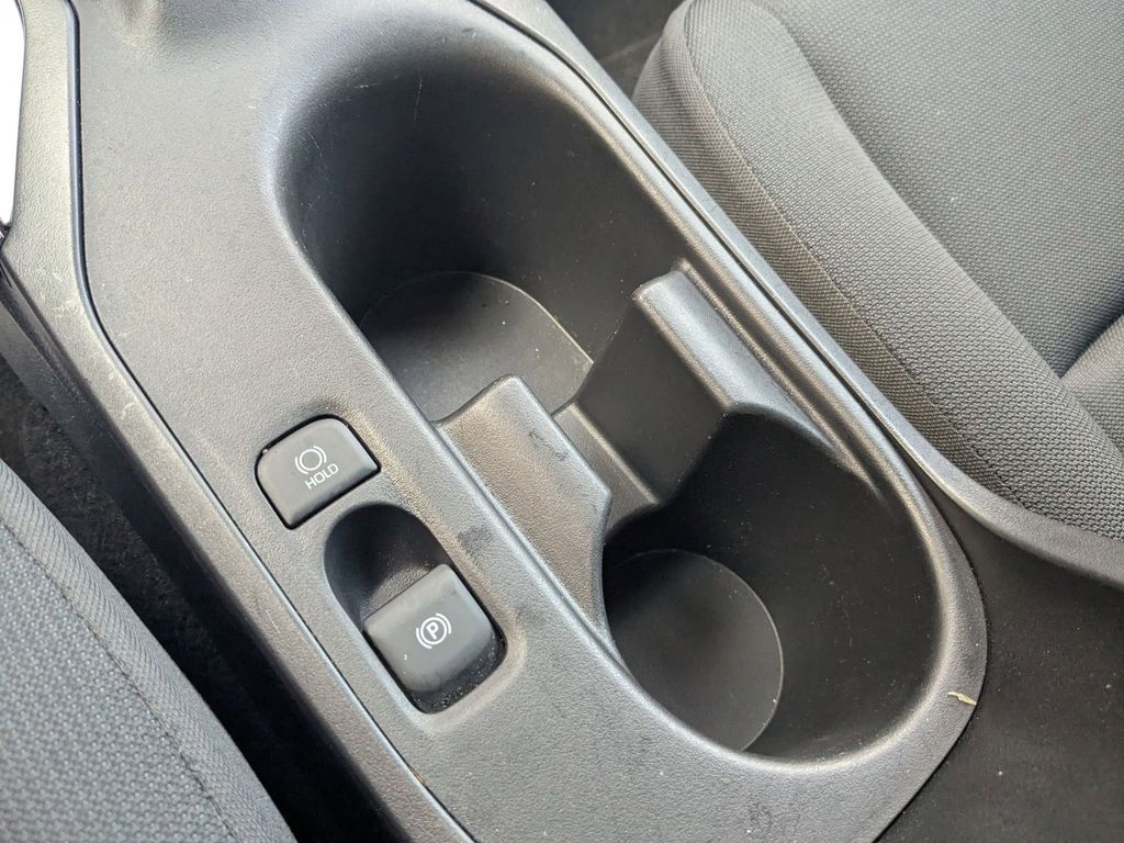 Thumbnail: 2025 Toyota Corolla - 19