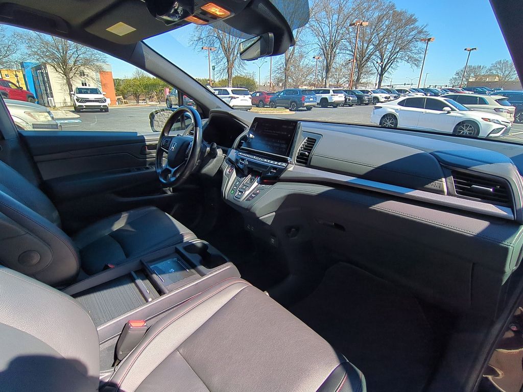 Thumbnail: 2025 Honda Odyssey - 32