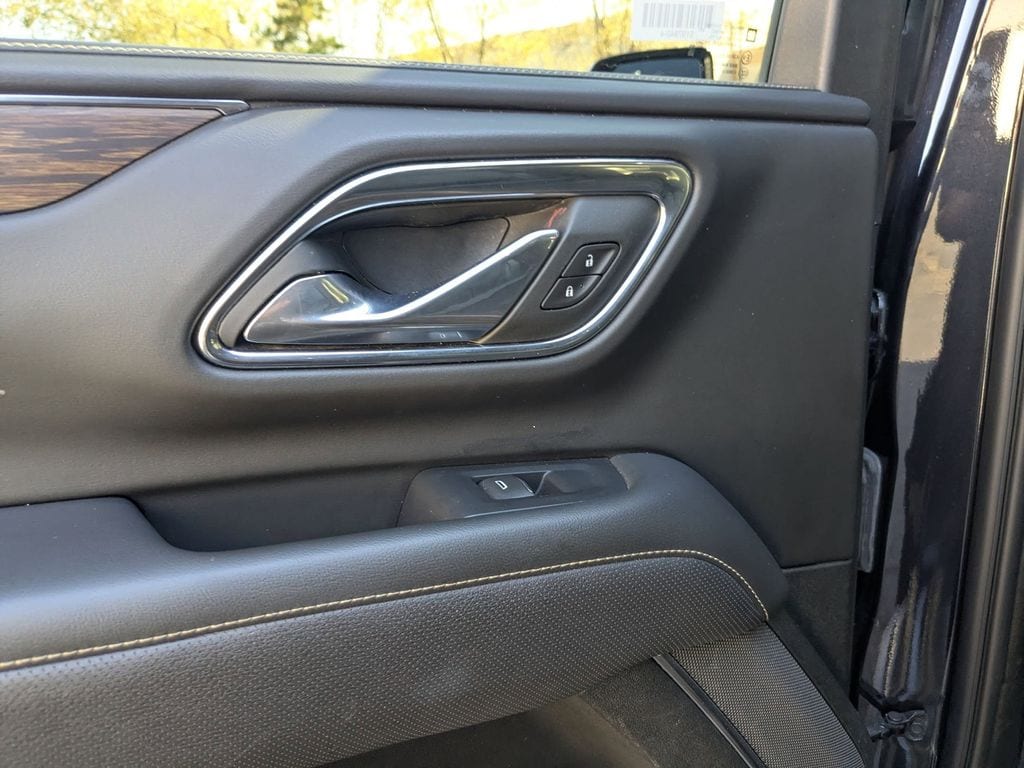 Thumbnail: 2023 Chevrolet Suburban - 28