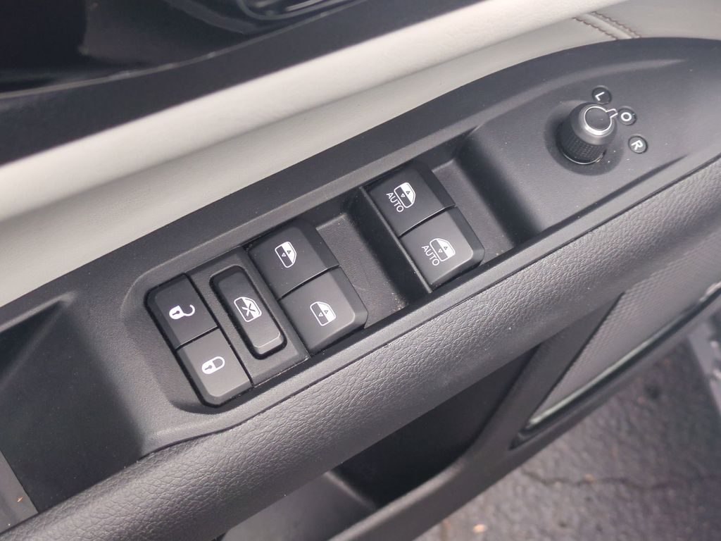 Thumbnail: 2025 Jeep Compass - 13