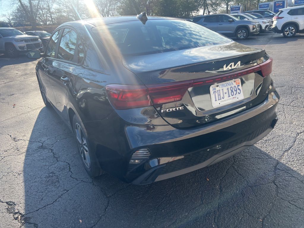 Thumbnail: 2023 Kia Forte - 13