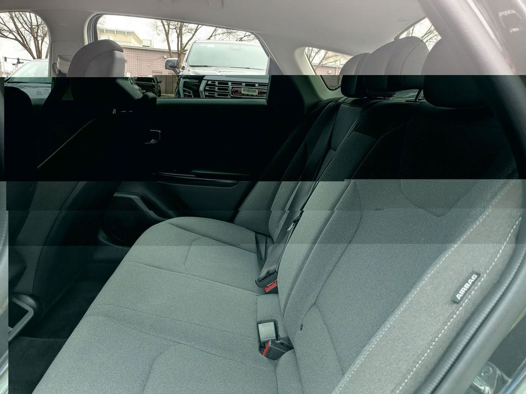 Thumbnail: 2025 Kia K4 - 26