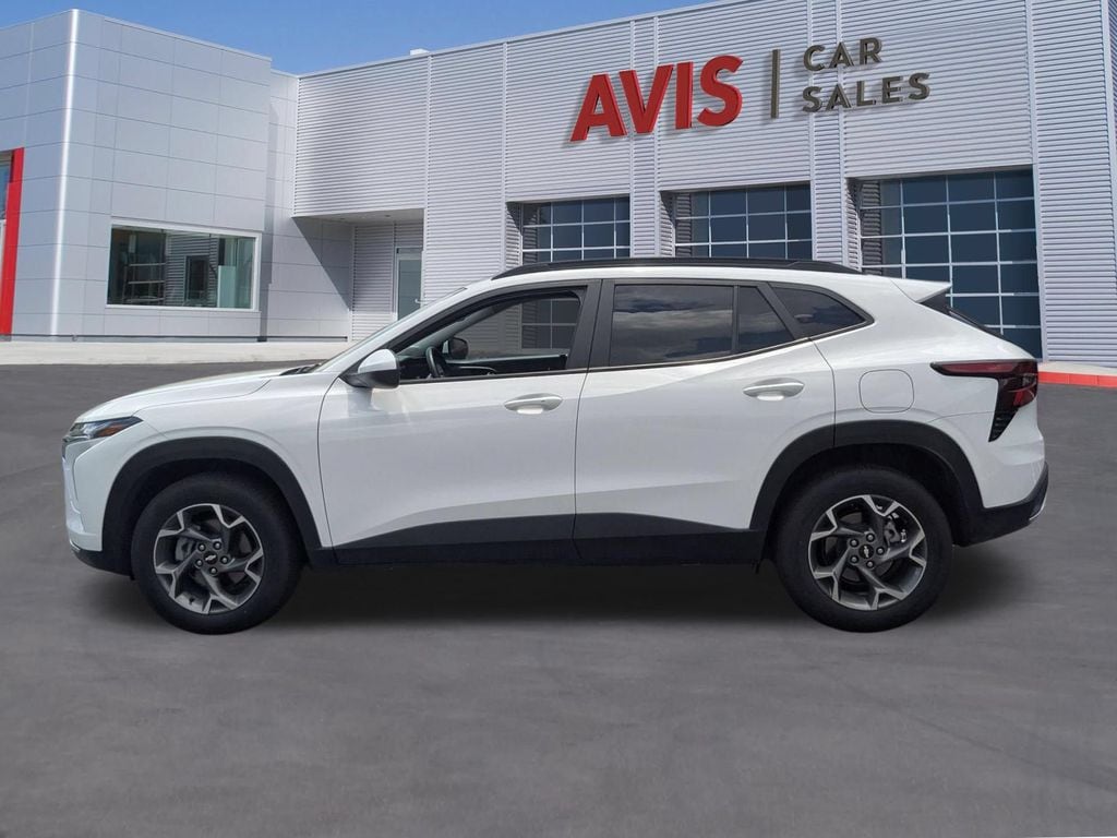 Thumbnail: 2025 Chevrolet Trax - 10