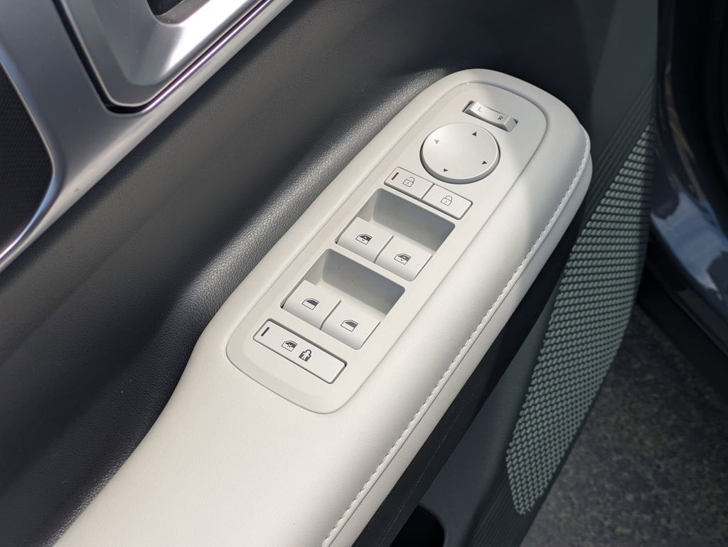 Thumbnail: 2025 Hyundai Santa Fe - 13