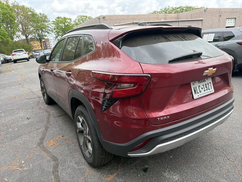 Thumbnail: 2025 Chevrolet Trax - 7