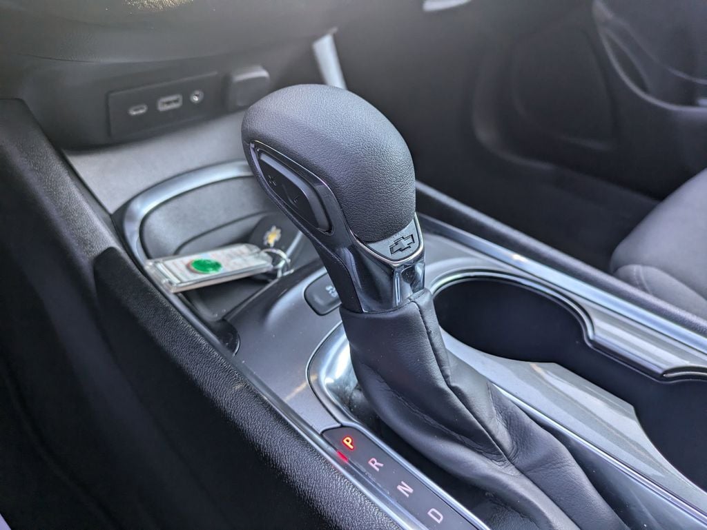Thumbnail: 2024 Chevrolet Malibu - 16