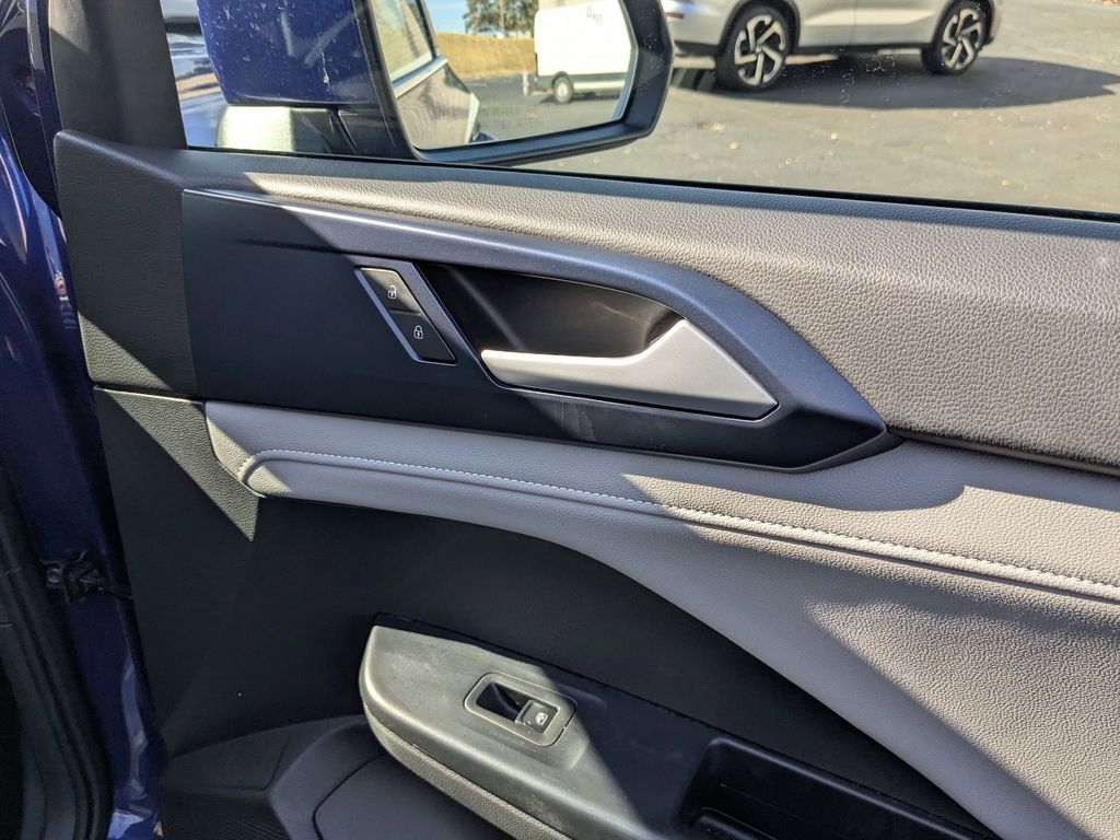 Thumbnail: 2024 Volkswagen Taos - 30