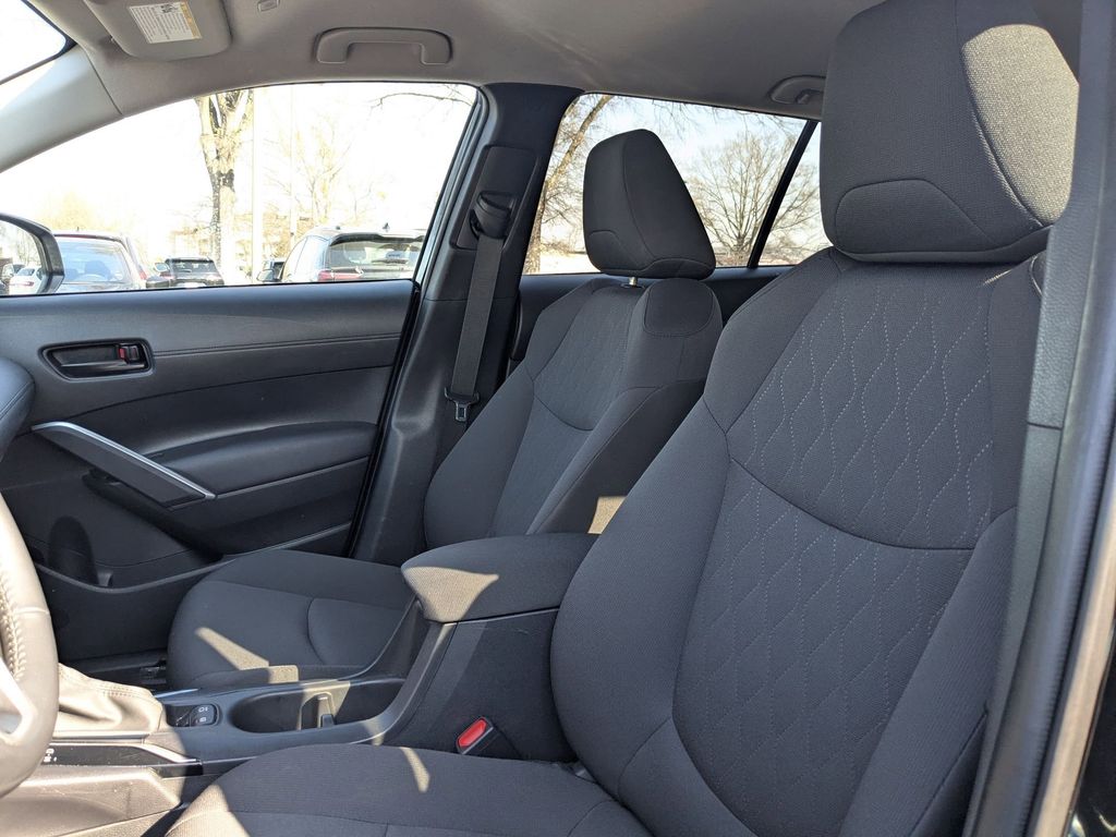 Thumbnail: 2024 Toyota Corolla Cross - 19