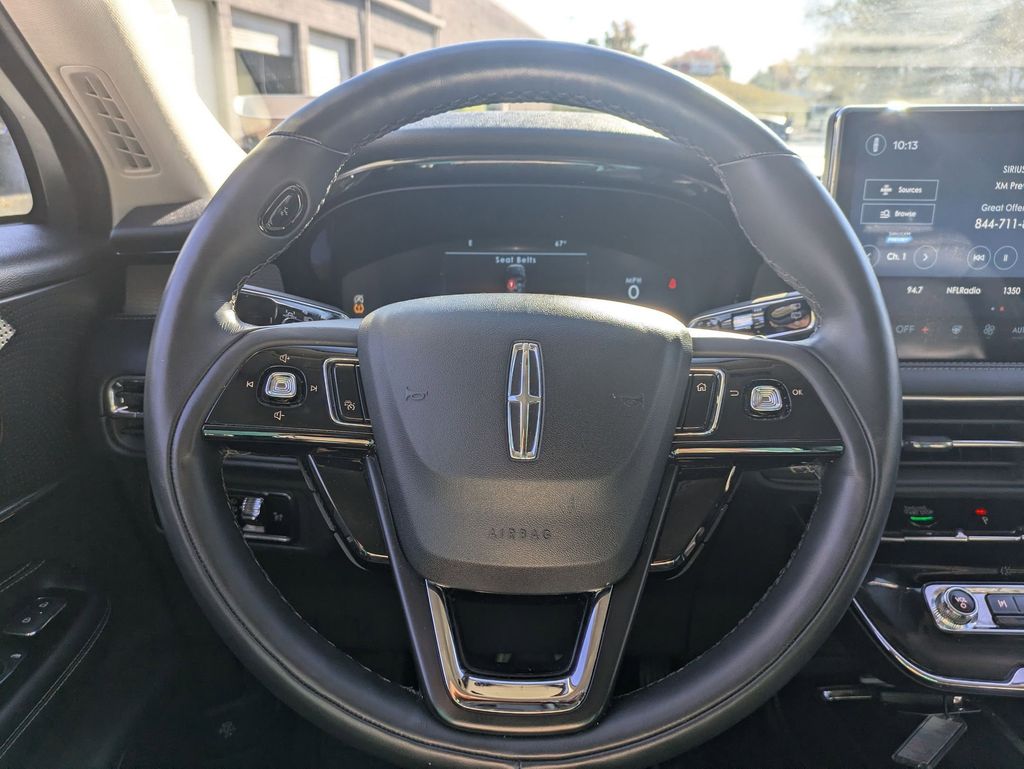Thumbnail: 2023 Lincoln Corsair - 19