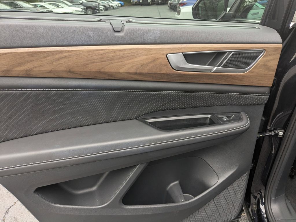 Thumbnail: 2025 Volkswagen Atlas - 24