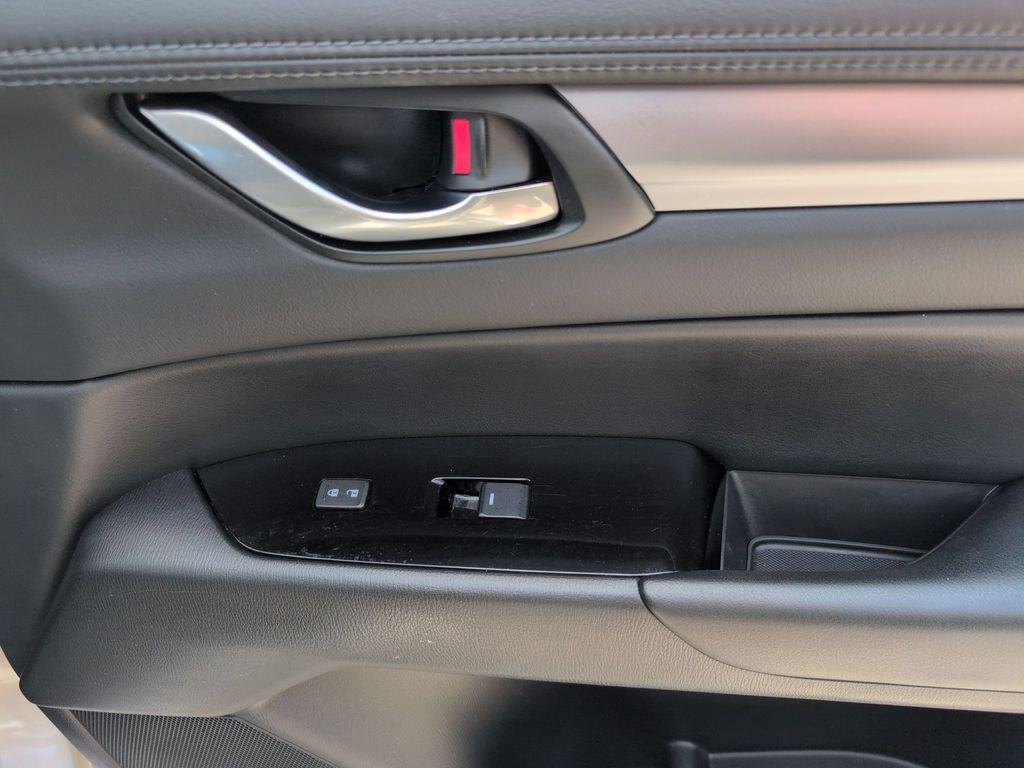2025 Mazda CX-5 S Preferred package - Photo 33