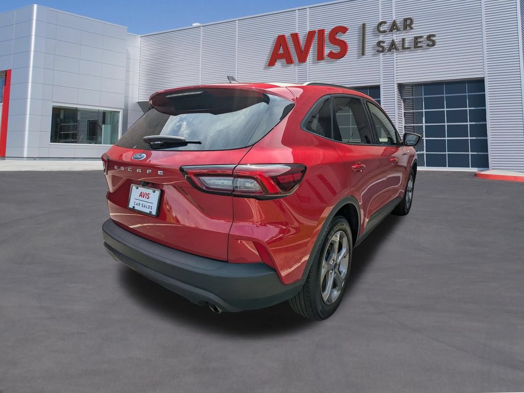 Thumbnail: 2025 Ford Escape - 6