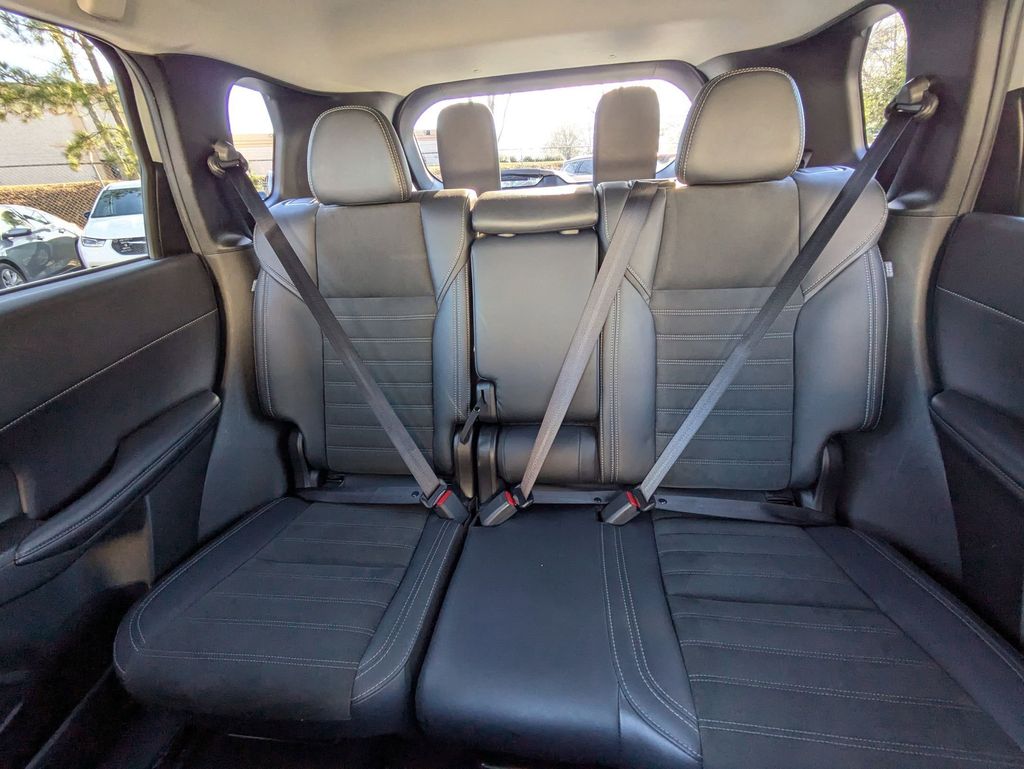 Thumbnail: 2025 Mitsubishi Outlander - 21