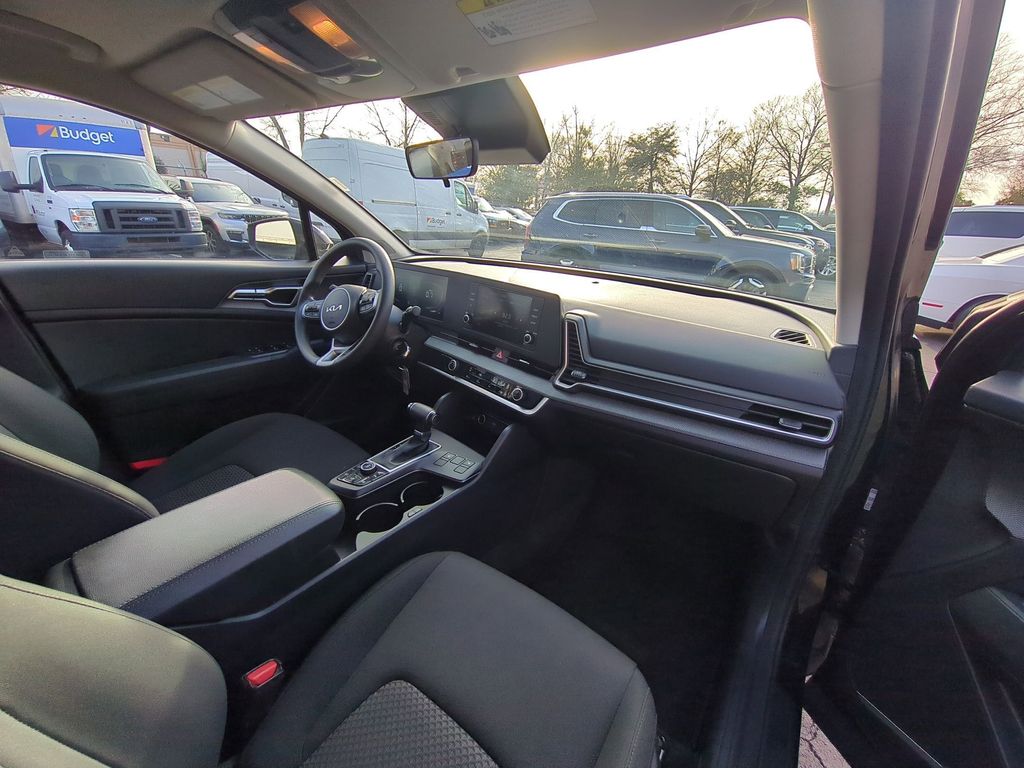 Thumbnail: 2024 Kia Sportage - 30