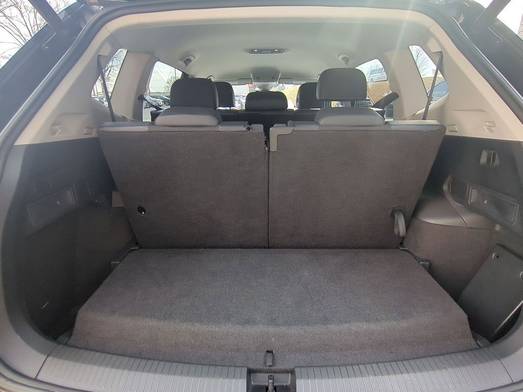 Thumbnail: 2024 Volkswagen Tiguan - 28