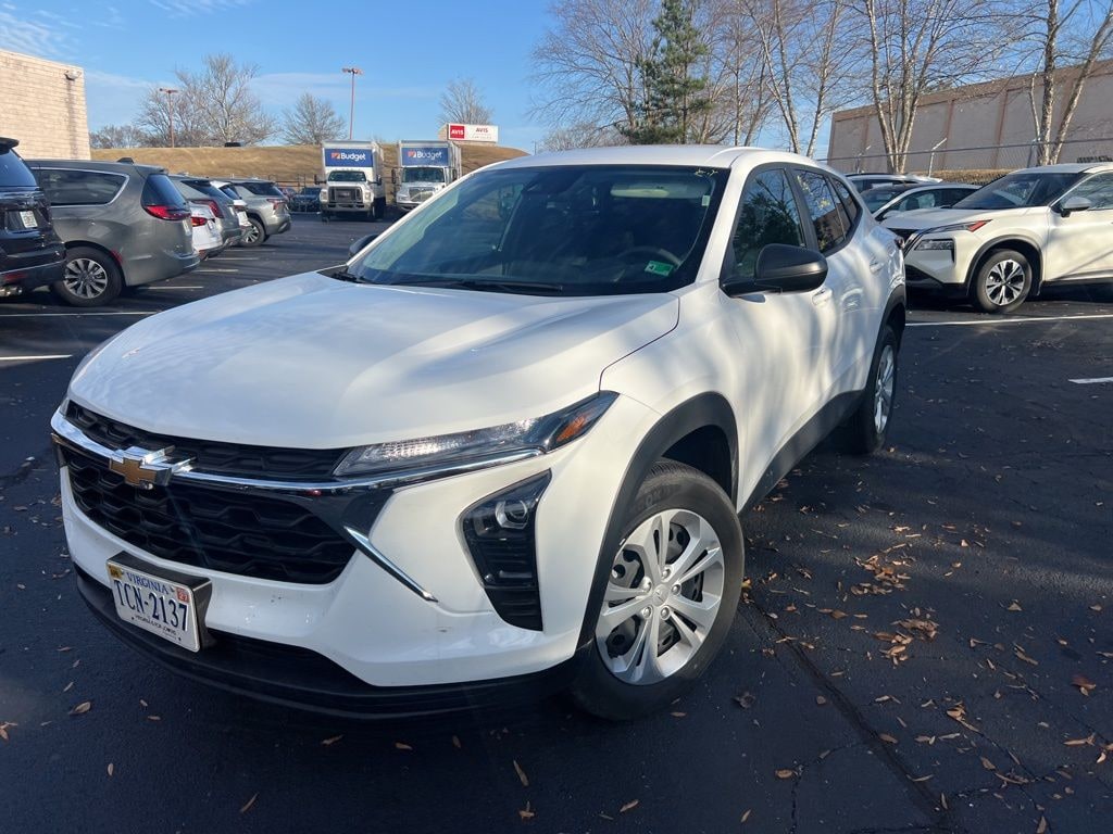 Certified 2025 Chevrolet Trax LS SUV