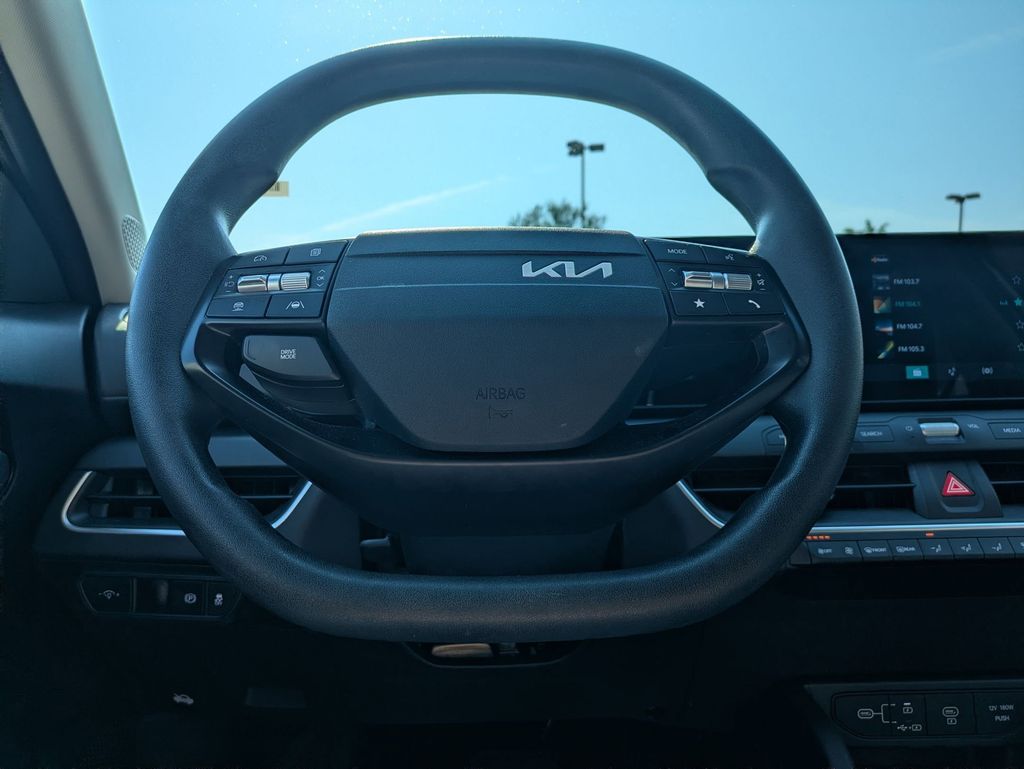 Thumbnail: 2025 Kia K4 - 21
