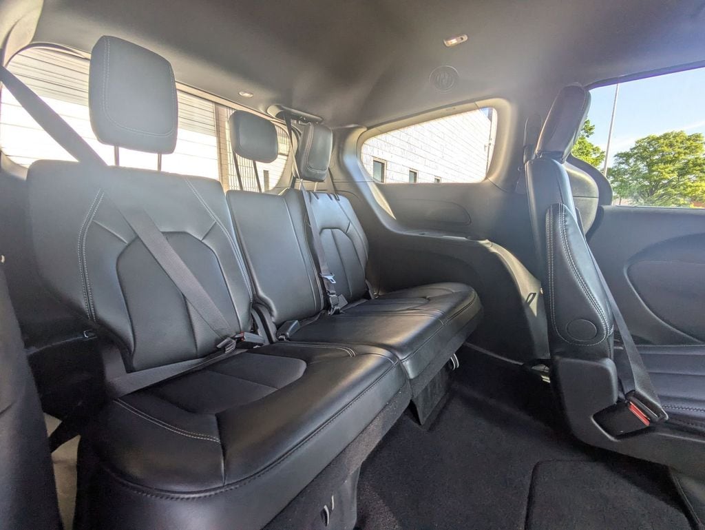 Thumbnail: 2025 Chrysler Pacifica - 27