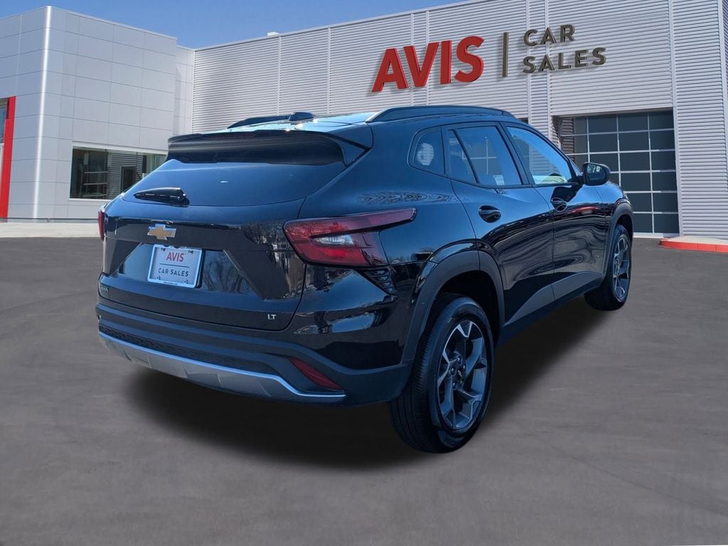 Thumbnail: 2024 Chevrolet Trax - 5