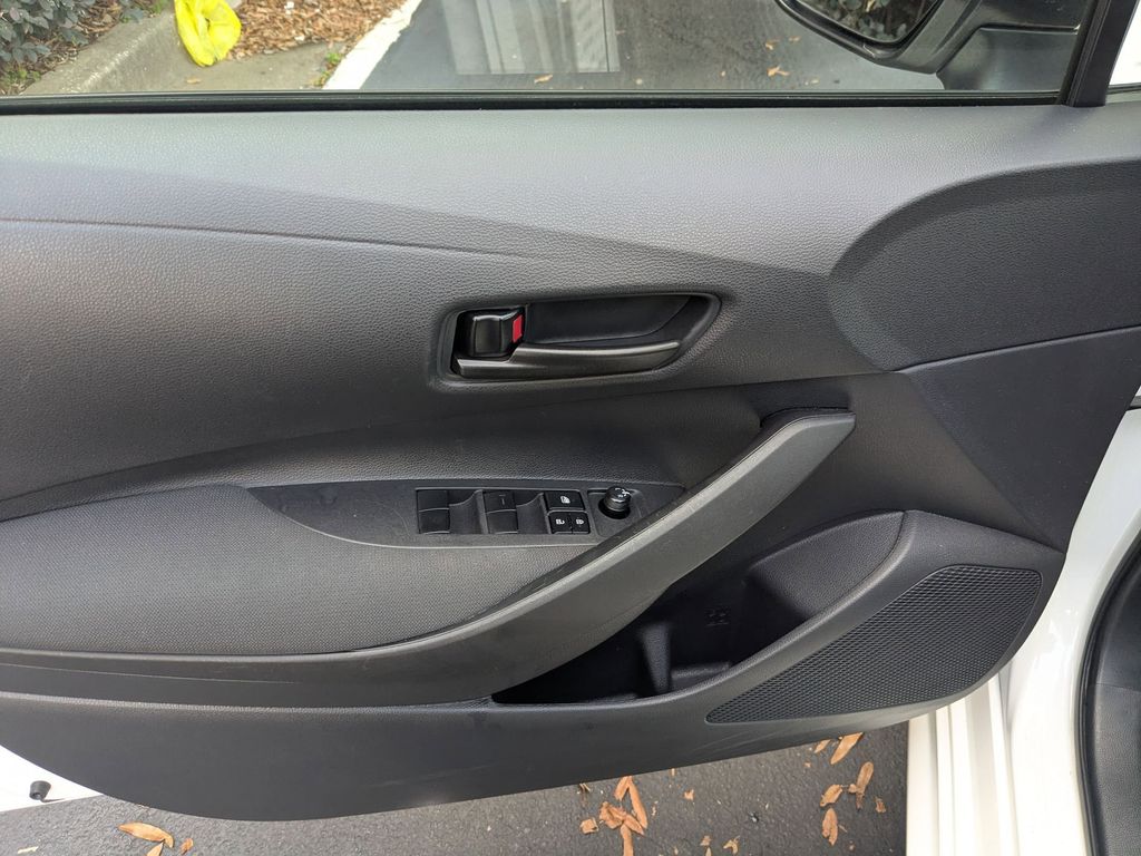 Thumbnail: 2025 Toyota Corolla - 21