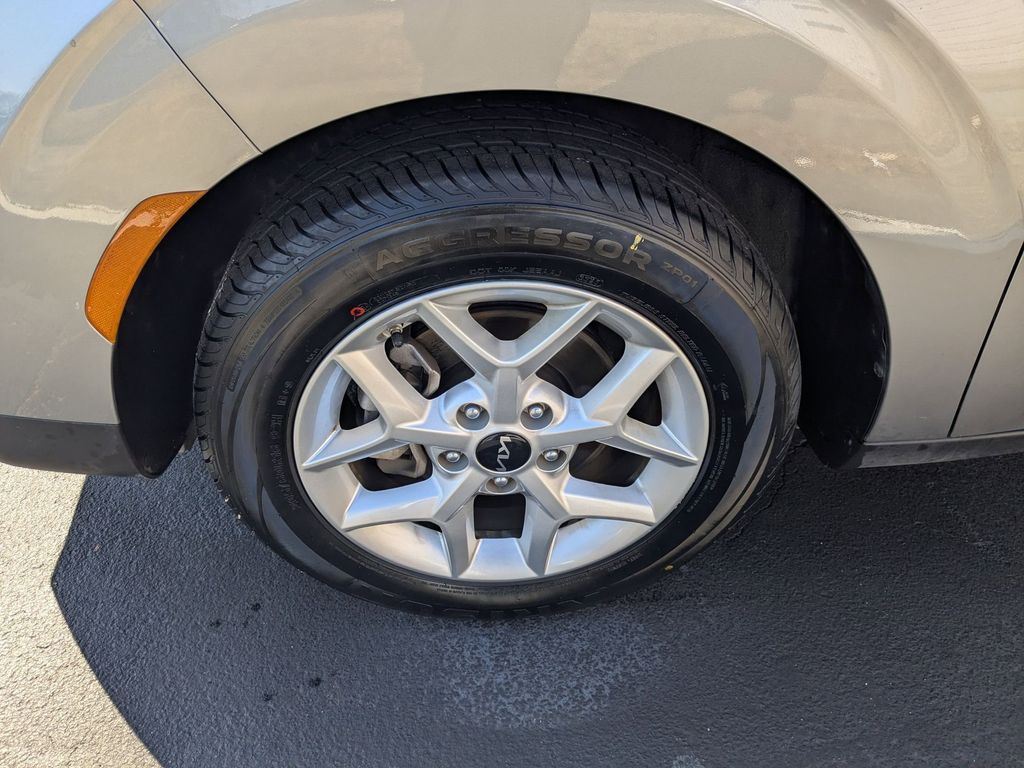 Thumbnail: 2024 Kia Soul - 35