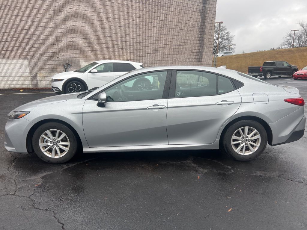 Thumbnail: 2025 Toyota Camry - 6