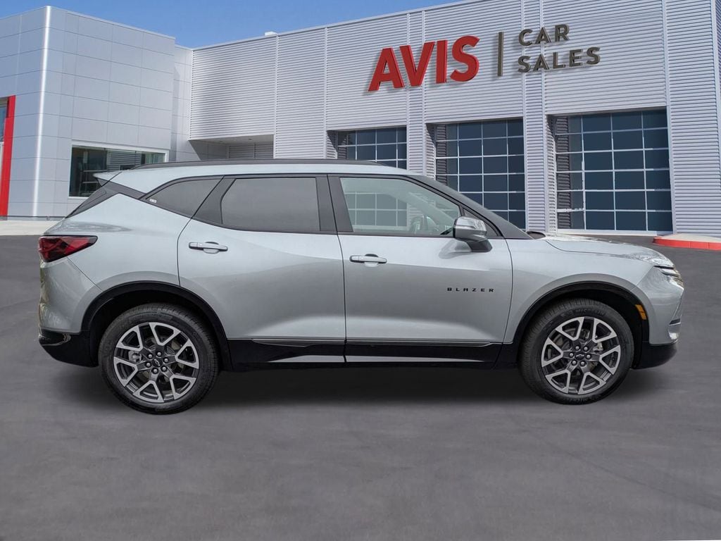 Thumbnail: 2025 Chevrolet Blazer - 5