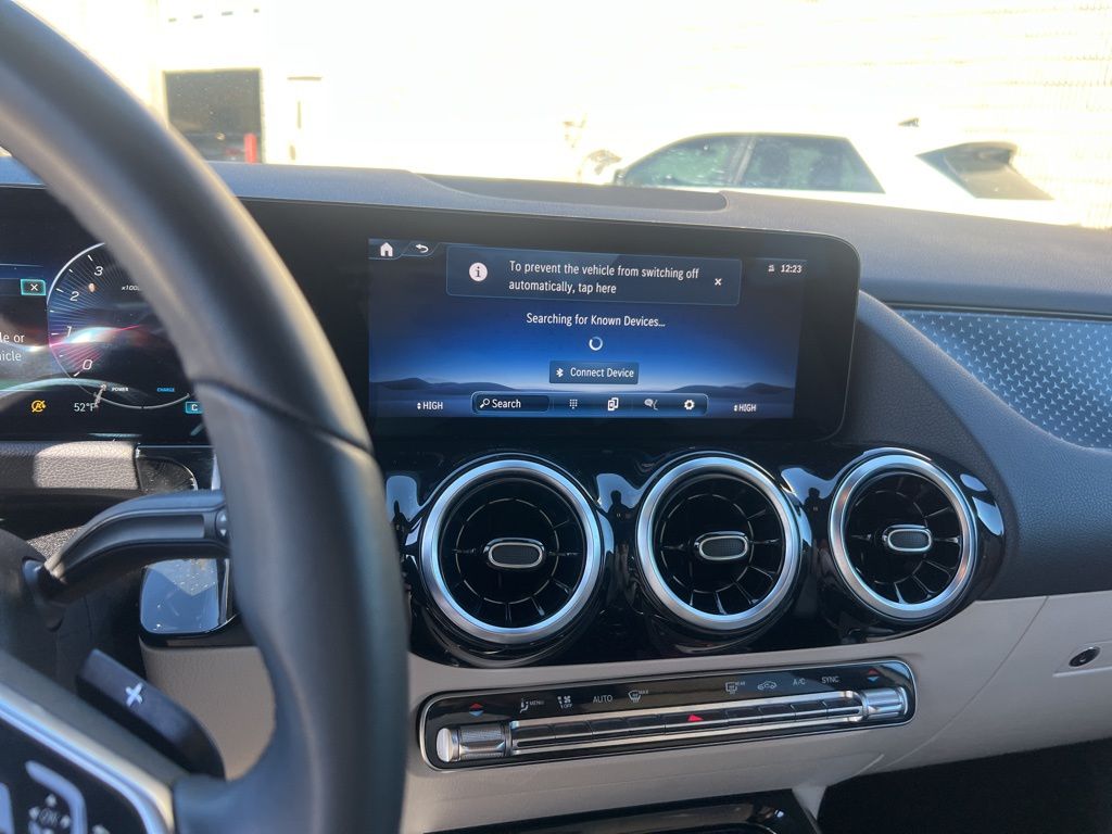 Thumbnail: 2025 Mercedes-Benz GLA - 9