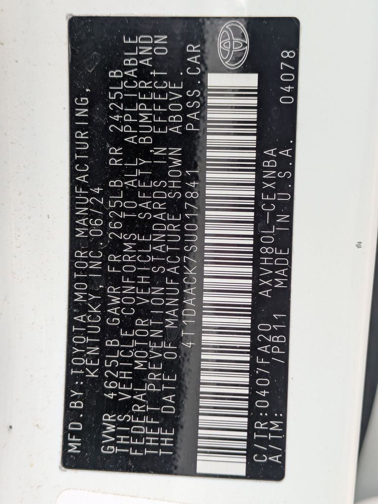 Thumbnail: 2025 Toyota Camry - 36