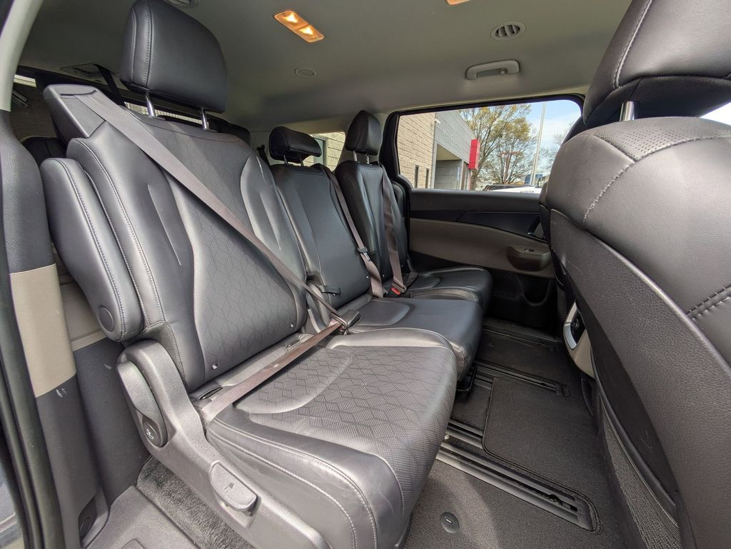 Thumbnail: 2025 Kia Carnival - 30