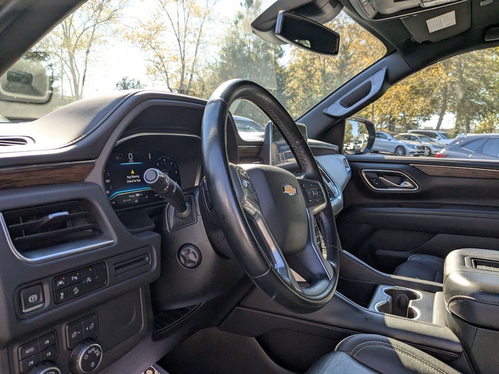 Thumbnail: 2023 Chevrolet Suburban - 15