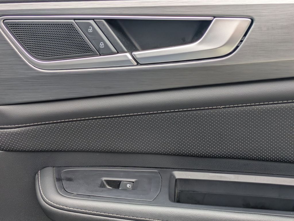 Thumbnail: 2025 Volkswagen Atlas - 32