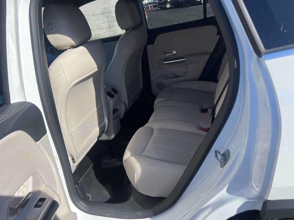 Thumbnail: 2025 Mercedes-Benz GLA - 11