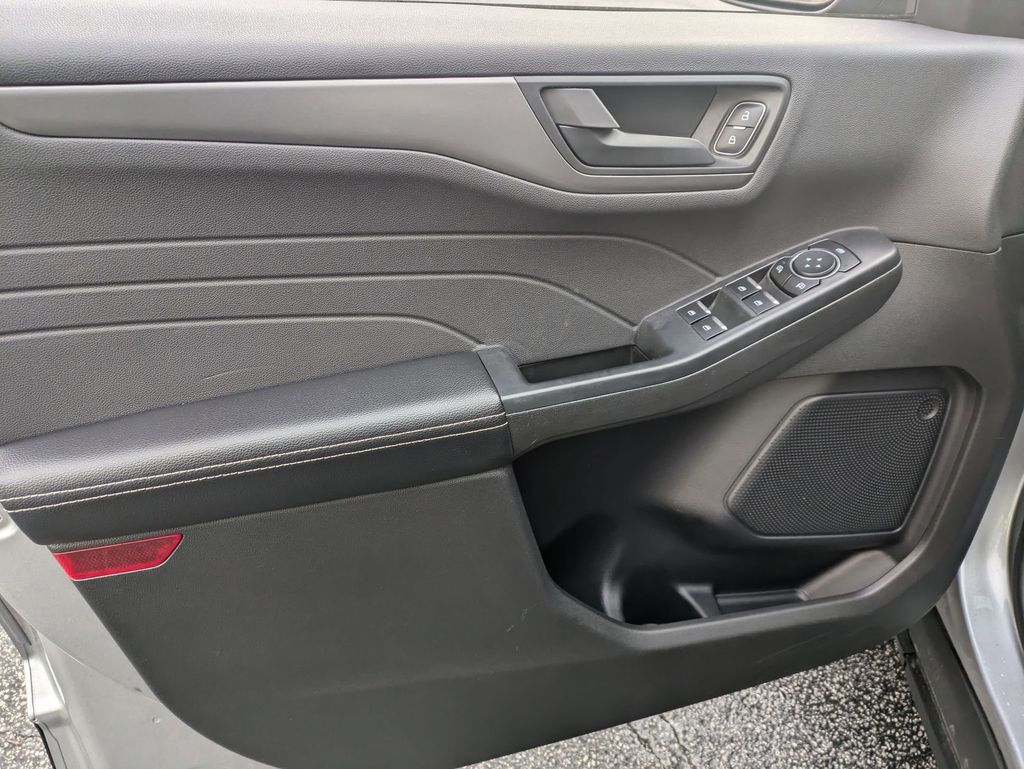 2024 Ford Escape Active 11