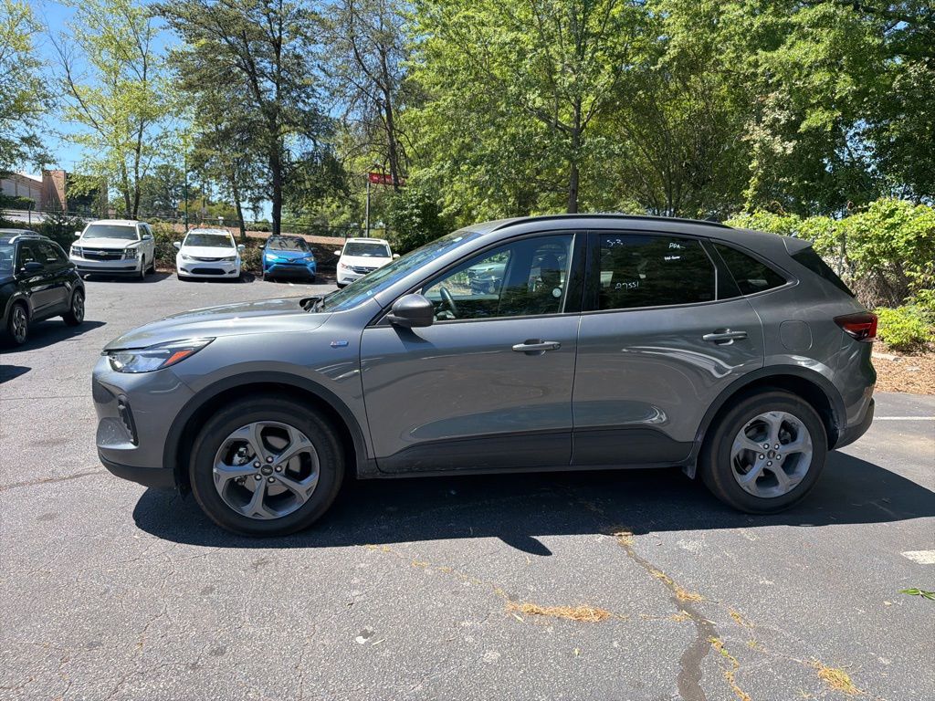 Thumbnail: 2025 Ford Escape - 4