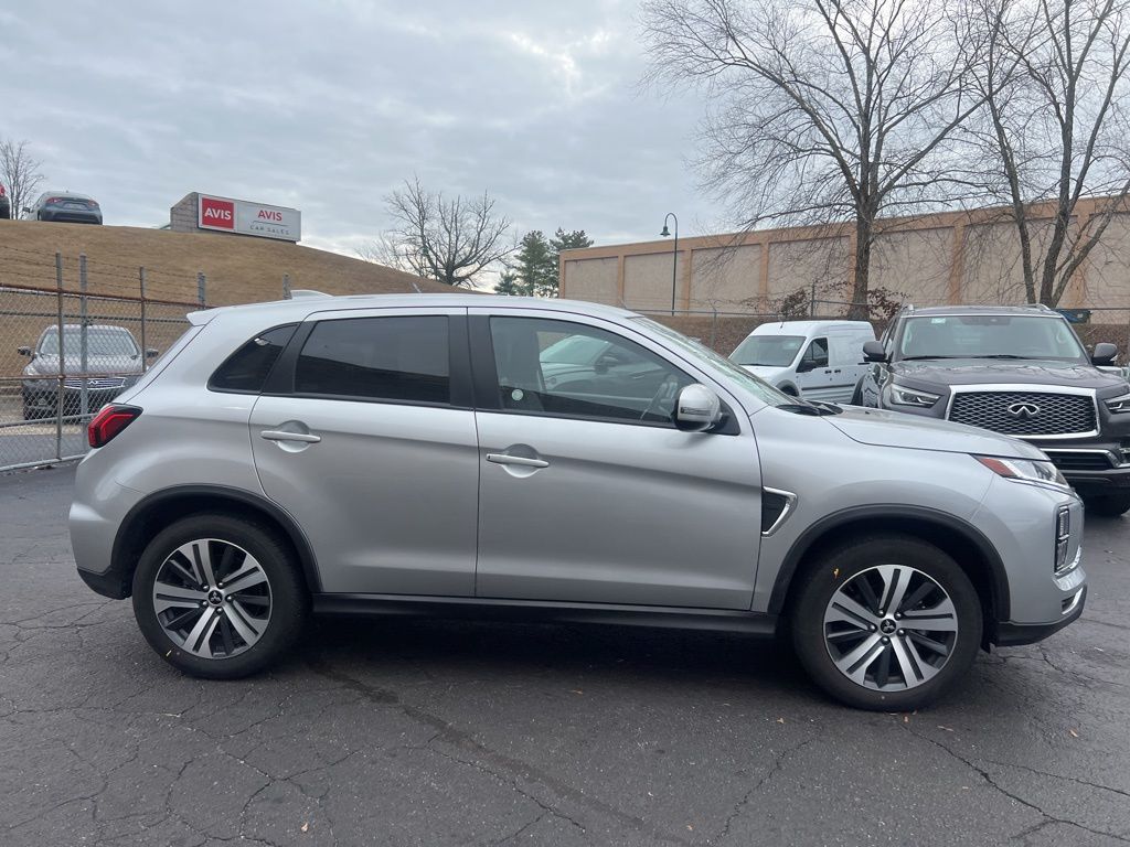 Thumbnail: 2025 Mitsubishi Outlander Sport - 4