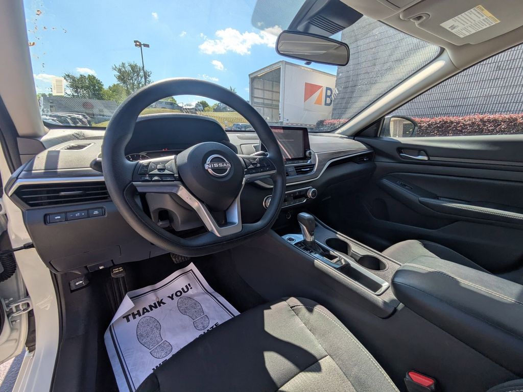 Thumbnail: 2025 Nissan Altima - 15