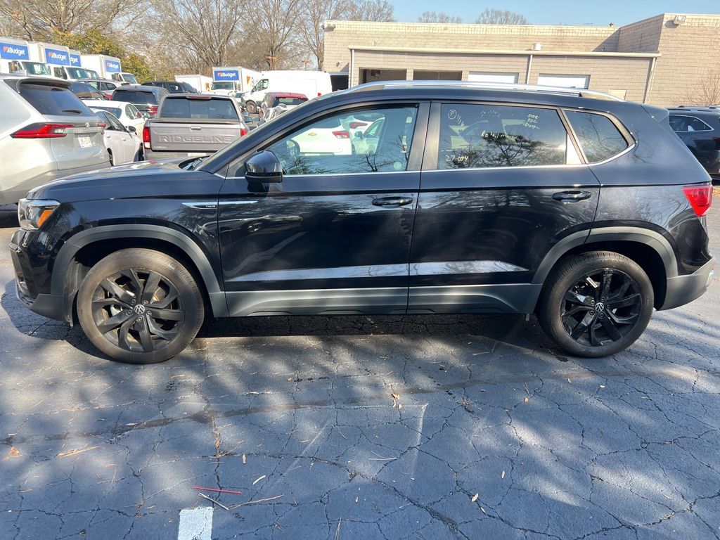 Thumbnail: 2024 Volkswagen Taos - 9