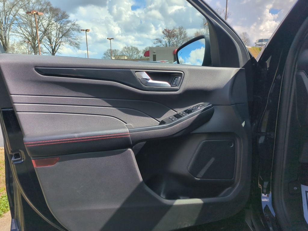 Thumbnail: 2025 Ford Escape - 11