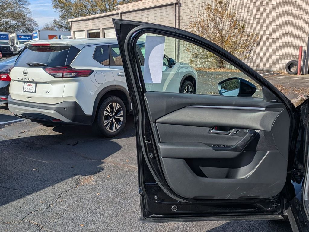 Thumbnail: 2025 Mazda CX-50 - 11