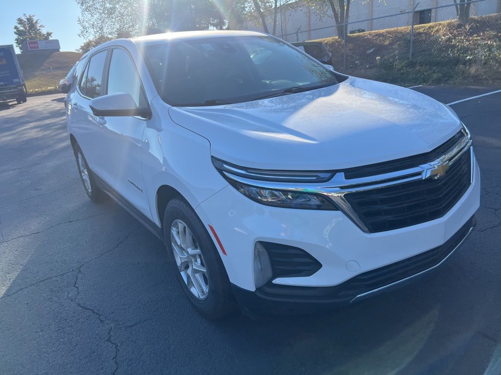 Thumbnail: 2023 Chevrolet Equinox - 3
