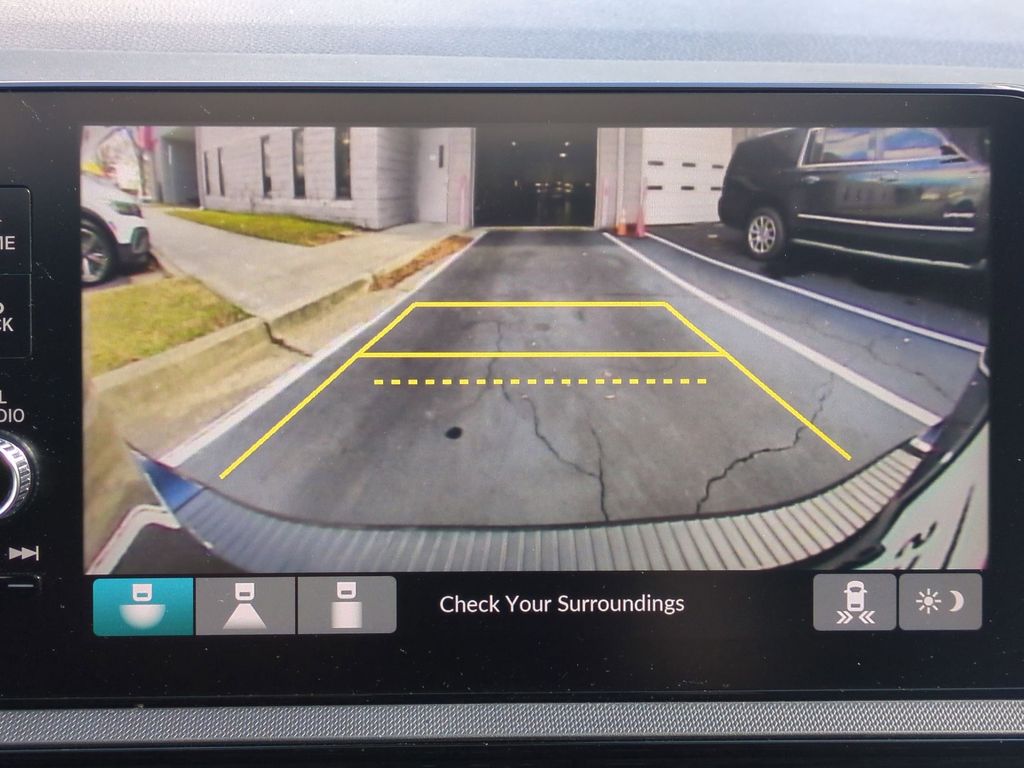 Thumbnail: 2025 Honda Odyssey - 17