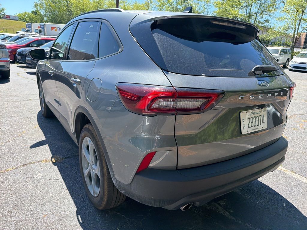 Thumbnail: 2025 Ford Escape - 8